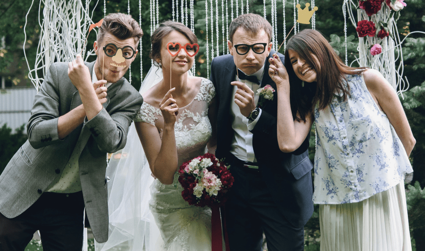 WEDDING PHOTO BOOTH